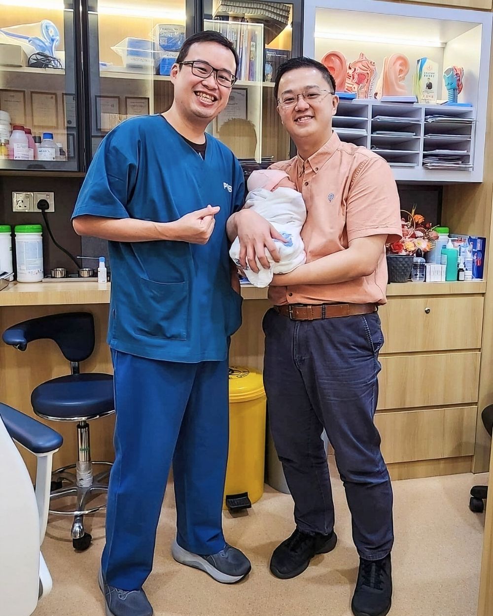 Dr Low Han Nee Child Doctor BP - Dr Low Child Specialist Clinic Batu Pahat A10