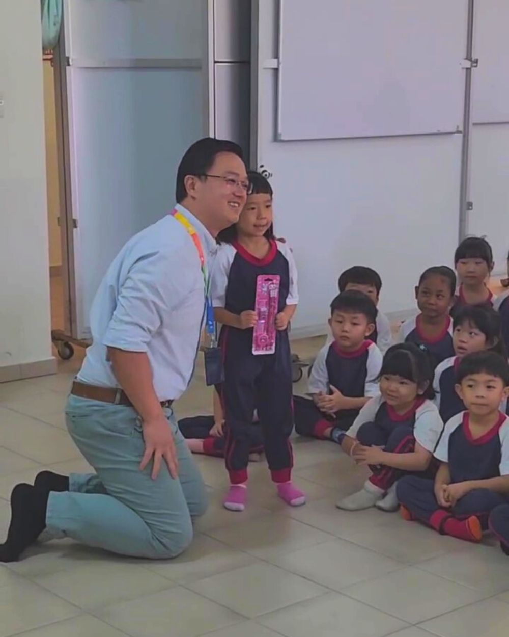 Dr Low Han Nee Child Doctor BP - Dr Low Child Specialist Clinic Batu Pahat A21