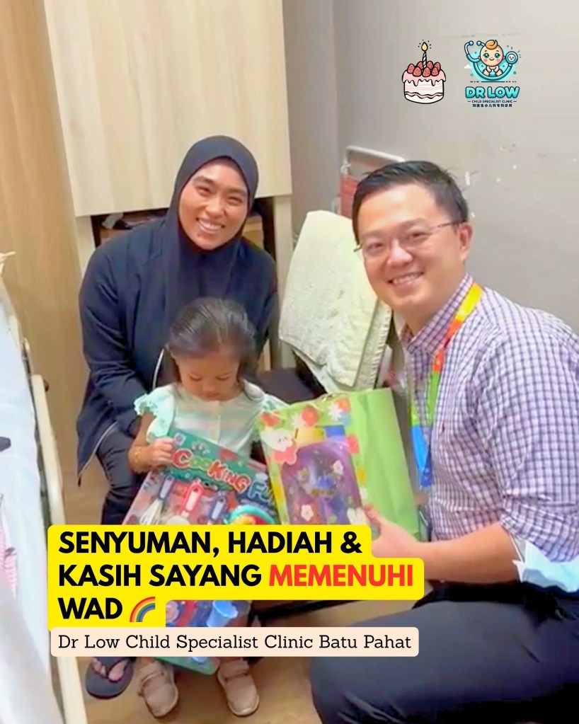 Sambutan Hari Lahir Semasa Rawatan di Klinik Pakar Kanak-Kanak Batu Pahat Dr Low - nearby Clinic BP Johor Malaysia 04